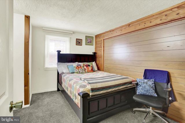 2980 CROYDEN RD, Harrisburg, PA 17104