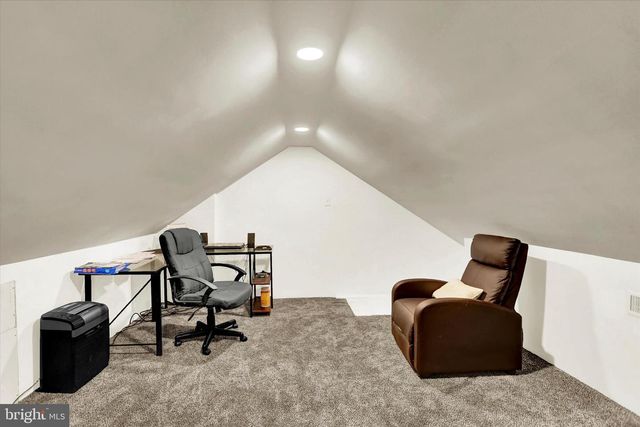 2980 CROYDEN RD, Harrisburg, PA 17104