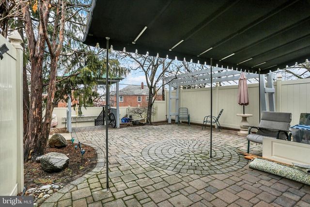 2980 CROYDEN RD, Harrisburg, PA 17104