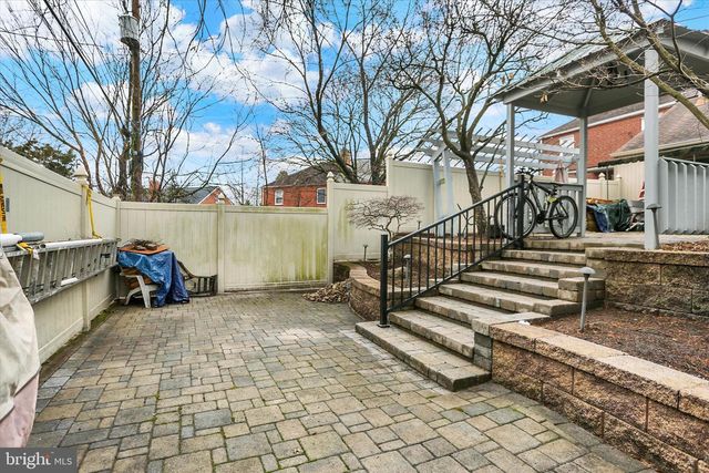 2980 CROYDEN RD, Harrisburg, PA 17104