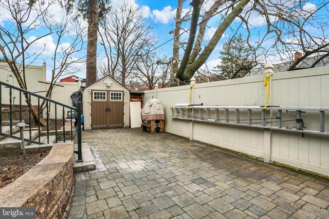 2980 CROYDEN RD, Harrisburg, PA 17104