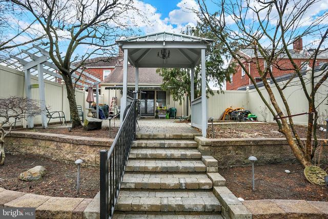 2980 CROYDEN RD, Harrisburg, PA 17104