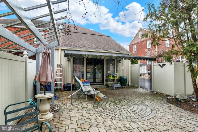 2980 CROYDEN RD, Harrisburg, PA 17104