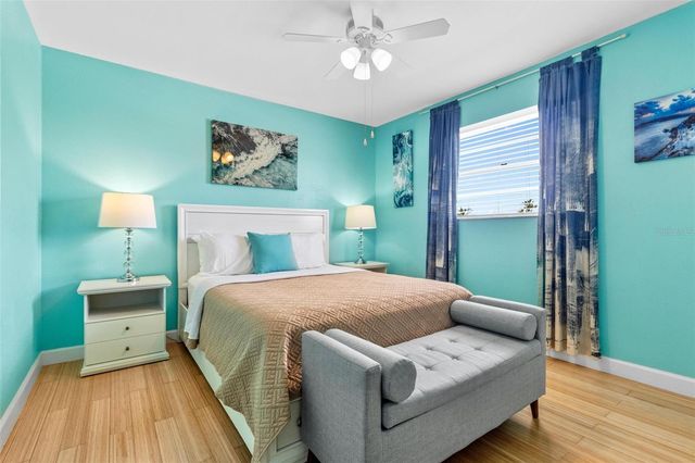 8517 43RD AVENUE W, Bradenton, FL 34209