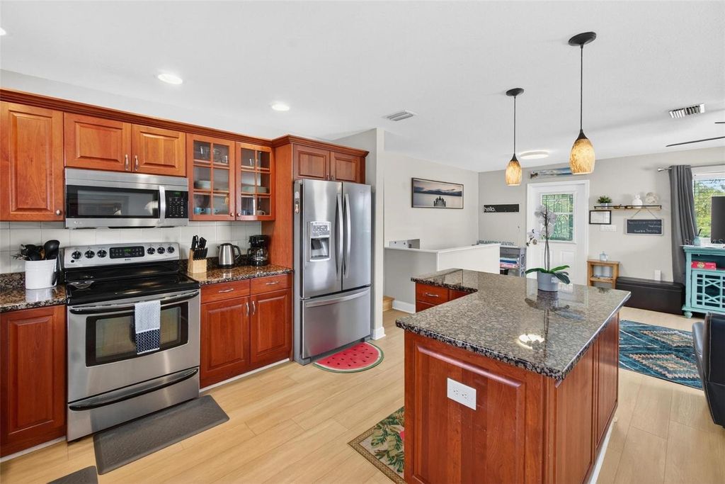 Image 6 of property listing at 8517 43RD AVENUE W, Bradenton, FL 34209