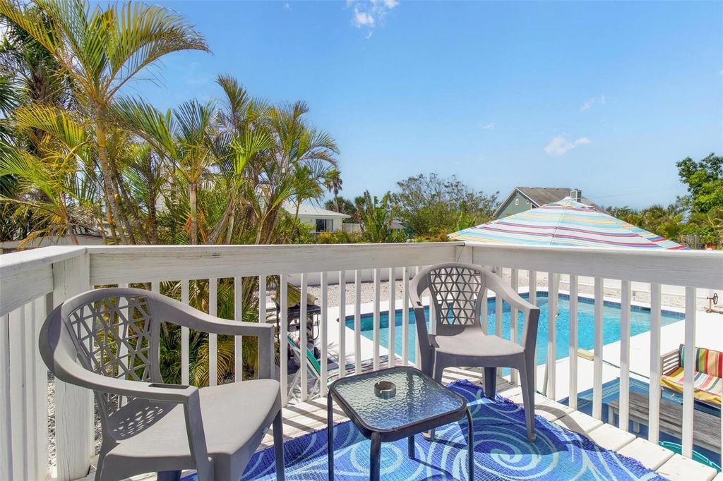 Image 9 of property listing at 8517 43RD AVENUE W, Bradenton, FL 34209
