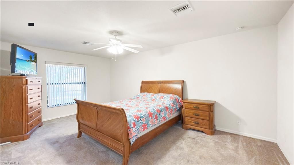 Image 15 of property listing at 205 SW 42nd ST, Cape Coral, FL 33914