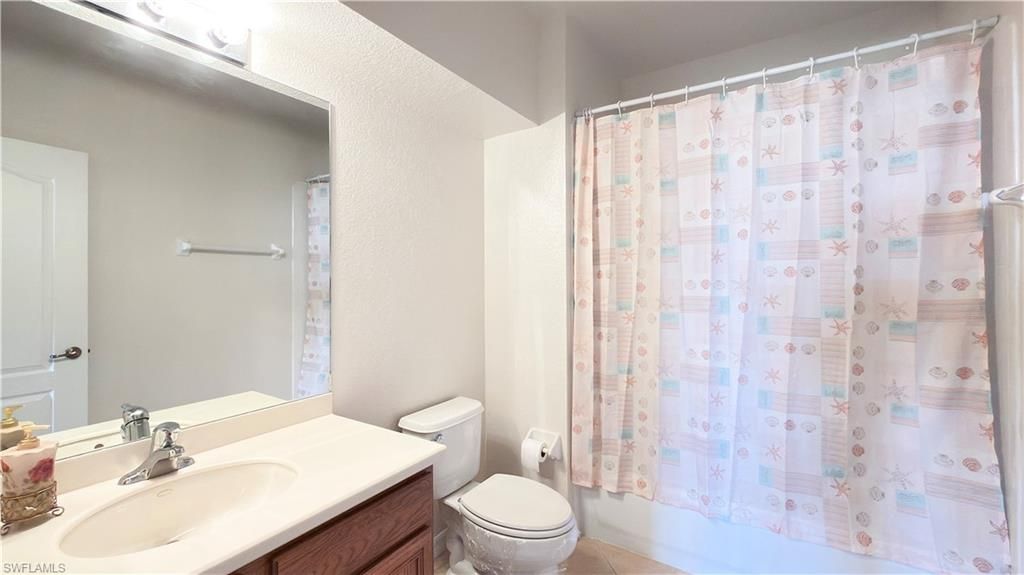 Image 31 of property listing at 205 SW 42nd ST, Cape Coral, FL 33914