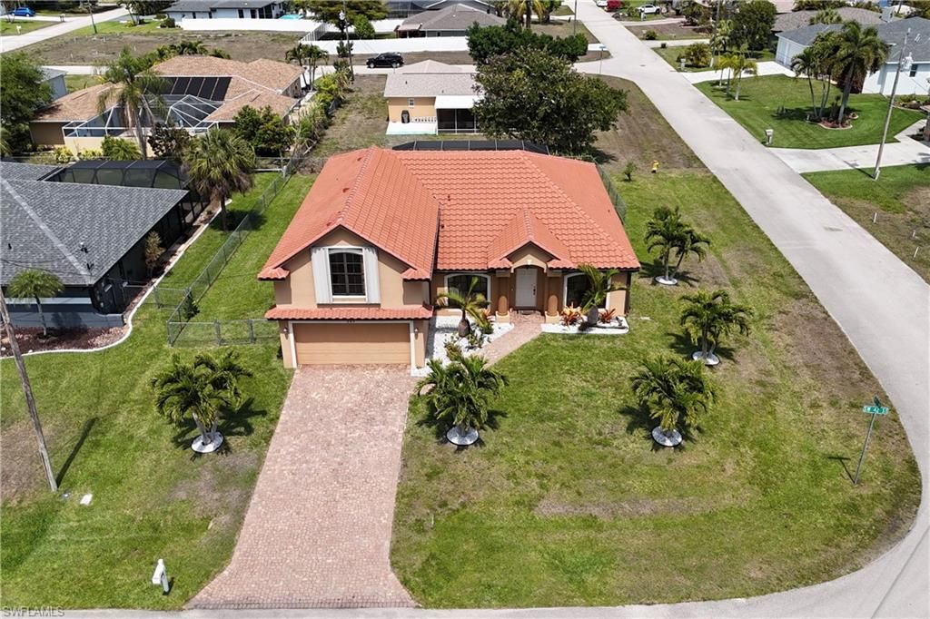 Image 35 of property listing at 205 SW 42nd ST, Cape Coral, FL 33914