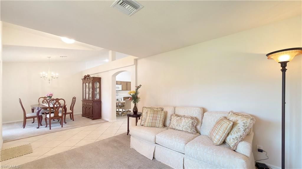 Image 7 of property listing at 205 SW 42nd ST, Cape Coral, FL 33914