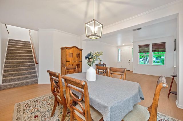 817 Sheffield Ln, Lincoln, CA 95648