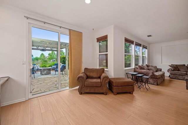 817 Sheffield Ln, Lincoln, CA 95648