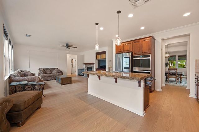 817 Sheffield Ln, Lincoln, CA 95648