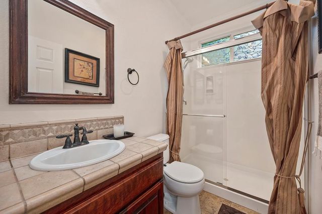 817 Sheffield Ln, Lincoln, CA 95648
