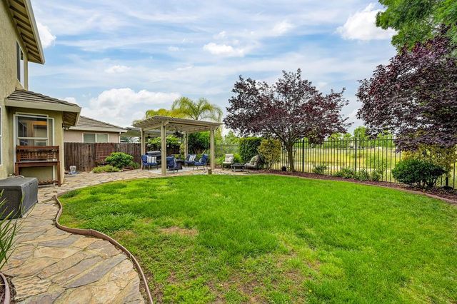 817 Sheffield Ln, Lincoln, CA 95648