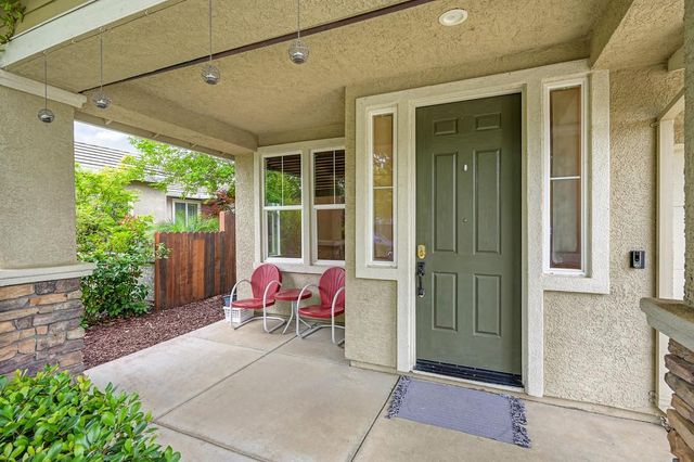 817 Sheffield Ln, Lincoln, CA 95648
