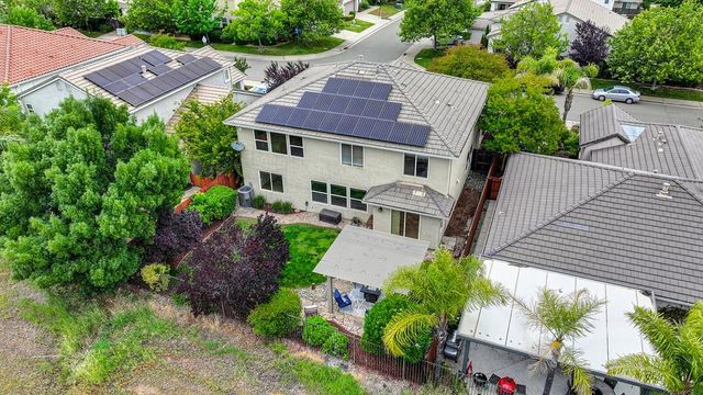 817 Sheffield Ln, Lincoln, CA 95648