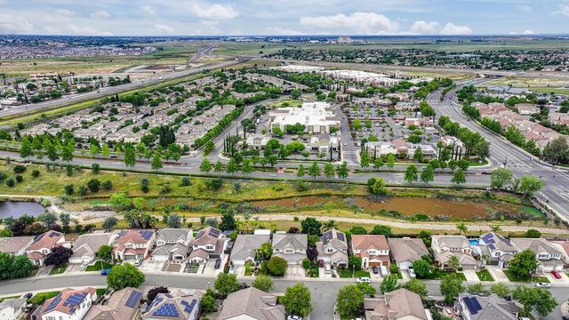 817 Sheffield Ln, Lincoln, CA 95648