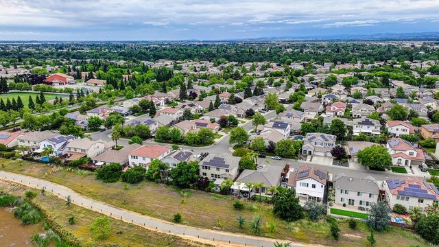 817 Sheffield Ln, Lincoln, CA 95648