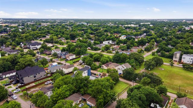 842 E 40th Street, North Houston, TX 77022