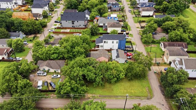 842 E 40th Street, North Houston, TX 77022