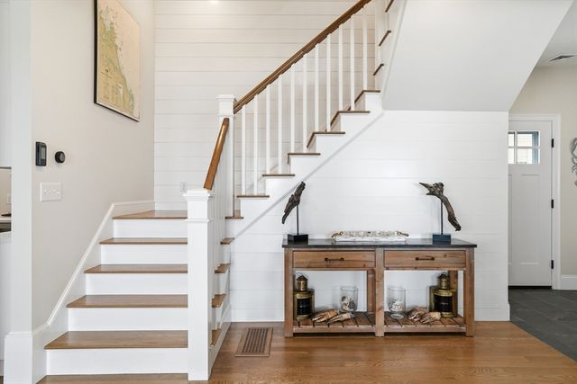 135 Glades Rd, Scituate, MA 02066