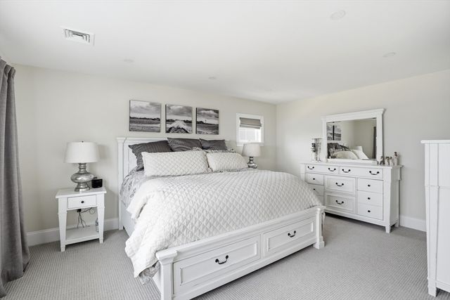 135 Glades Rd, Scituate, MA 02066