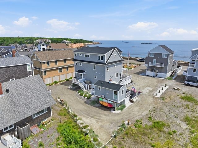 135 Glades Rd, Scituate, MA 02066