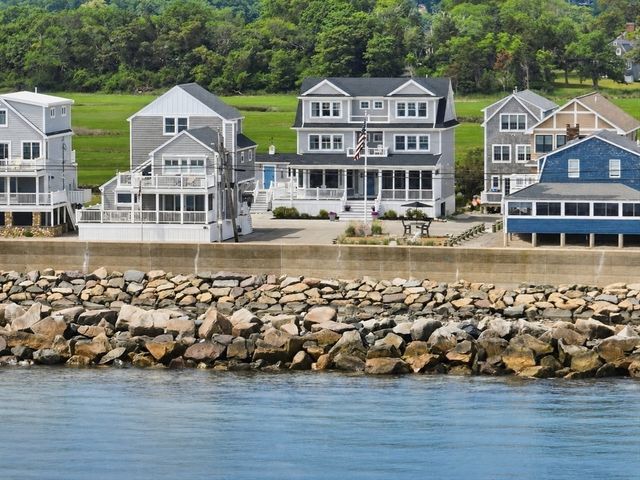 135 Glades Rd, Scituate, MA 02066