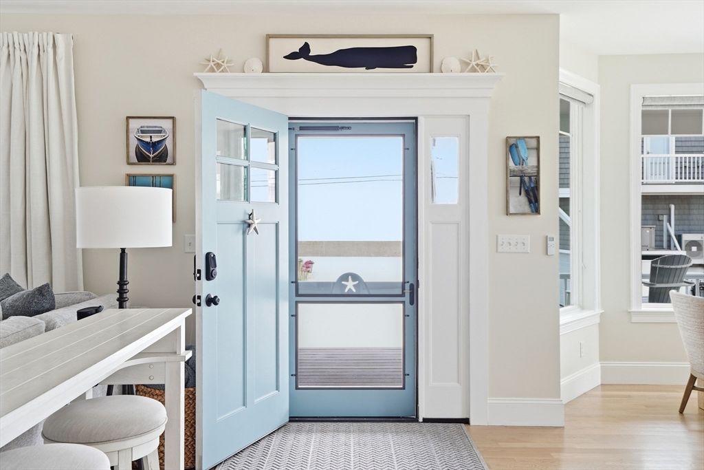 135 Glades Rd, Scituate, MA 02066