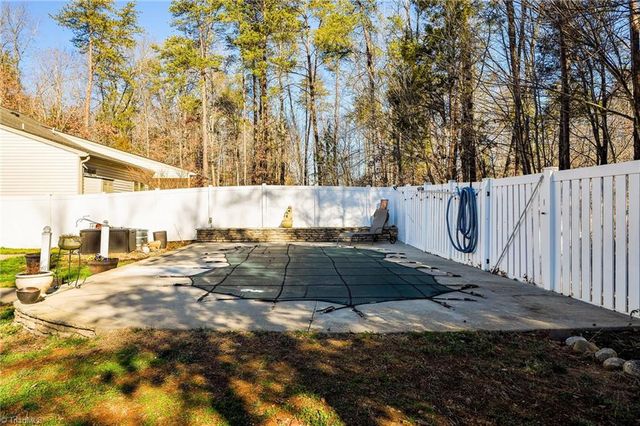 4630 White Beard Road, High Point, NC 27265