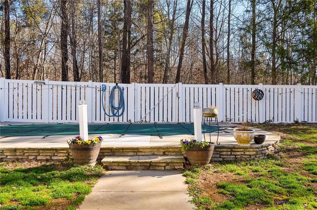 4630 White Beard Road, High Point, NC 27265