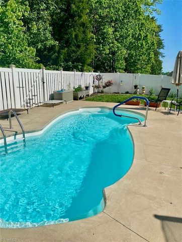 4630 White Beard Road, High Point, NC 27265