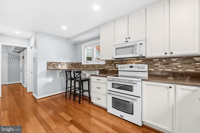 1962 DUNDEE RD, Rockville, MD 20850