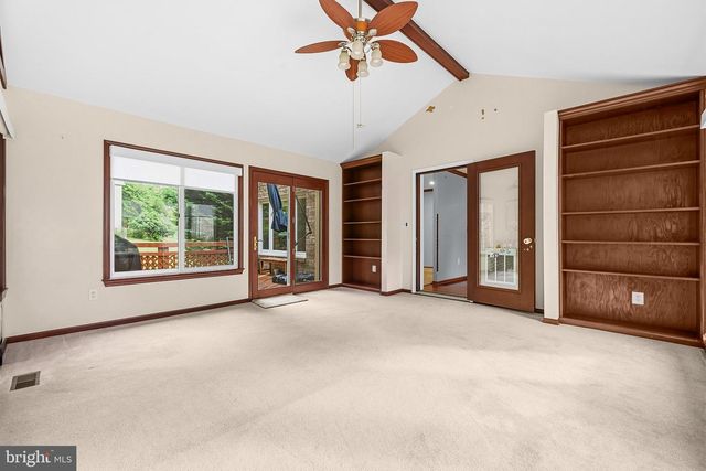 1962 DUNDEE RD, Rockville, MD 20850