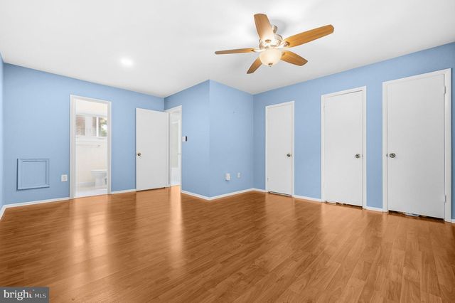 1962 DUNDEE RD, Rockville, MD 20850