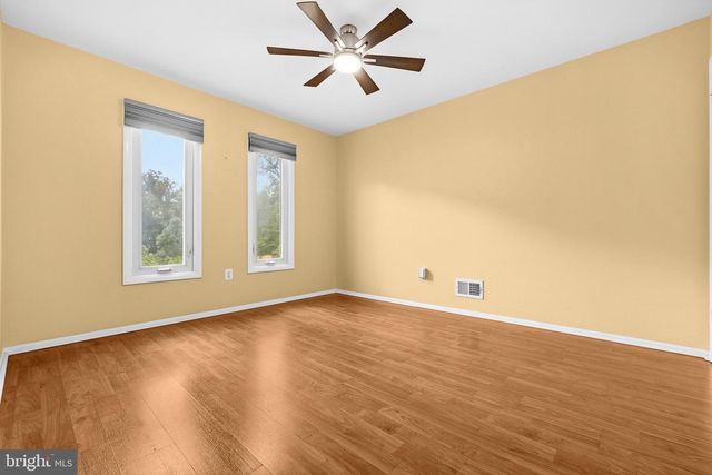 1962 DUNDEE RD, Rockville, MD 20850