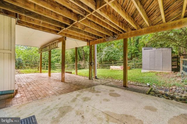 1962 DUNDEE RD, Rockville, MD 20850