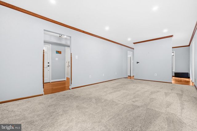 1962 DUNDEE RD, Rockville, MD 20850