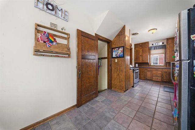 618 W Central Street, Chippewa Falls, WI 54729