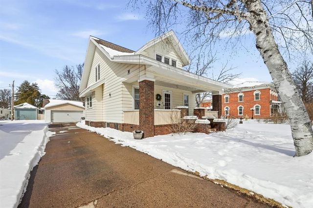 618 W Central Street, Chippewa Falls, WI 54729