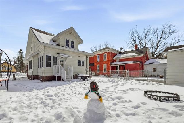 618 W Central Street, Chippewa Falls, WI 54729