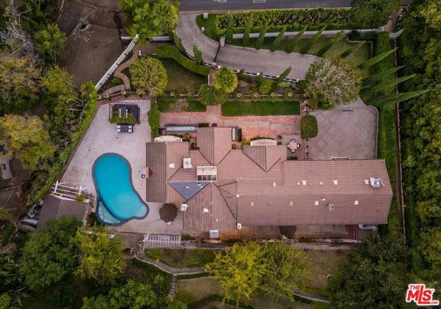 725 N Faring Road, Los Angeles, CA 90077