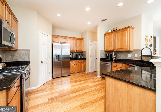 5689 Sunlily Drive, South Fulton, GA 30349