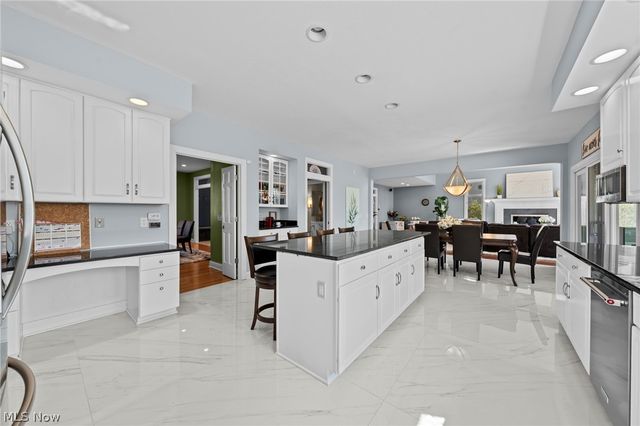 6162 Chagrin Highlands Drive, Solon, OH 44139