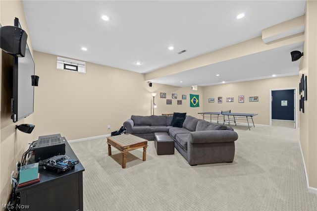 6162 Chagrin Highlands Drive, Solon, OH 44139