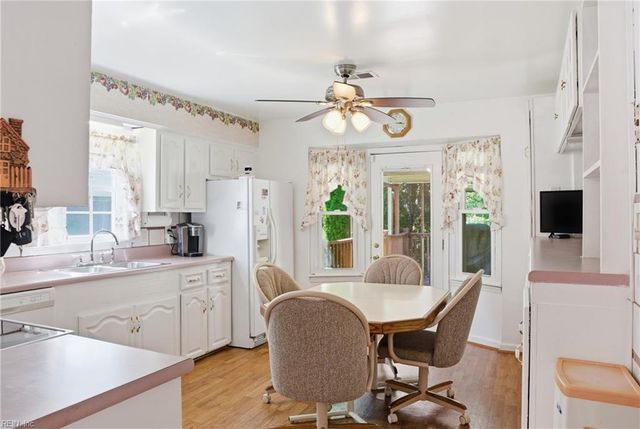 229 Newtown RD S, Norfolk, VA 23502