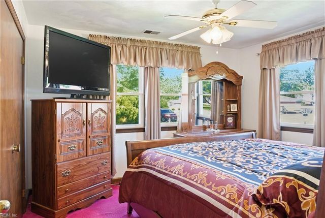 229 Newtown RD S, Norfolk, VA 23502