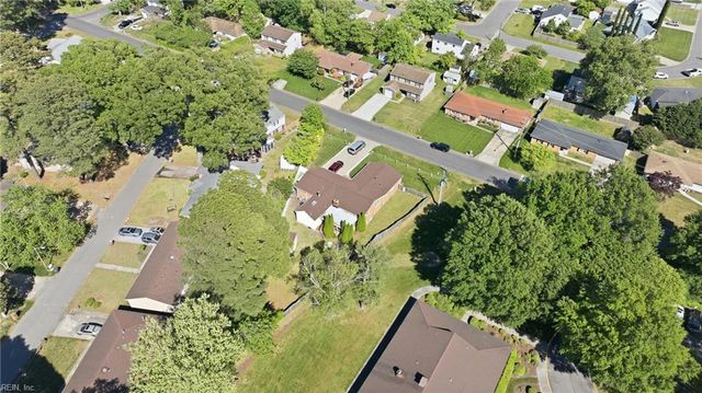 229 Newtown RD S, Norfolk, VA 23502