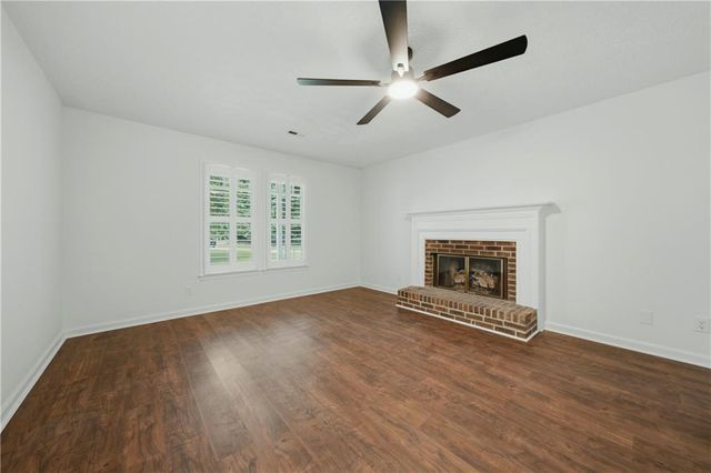 175 Old Mill, Fayetteville, GA 30214